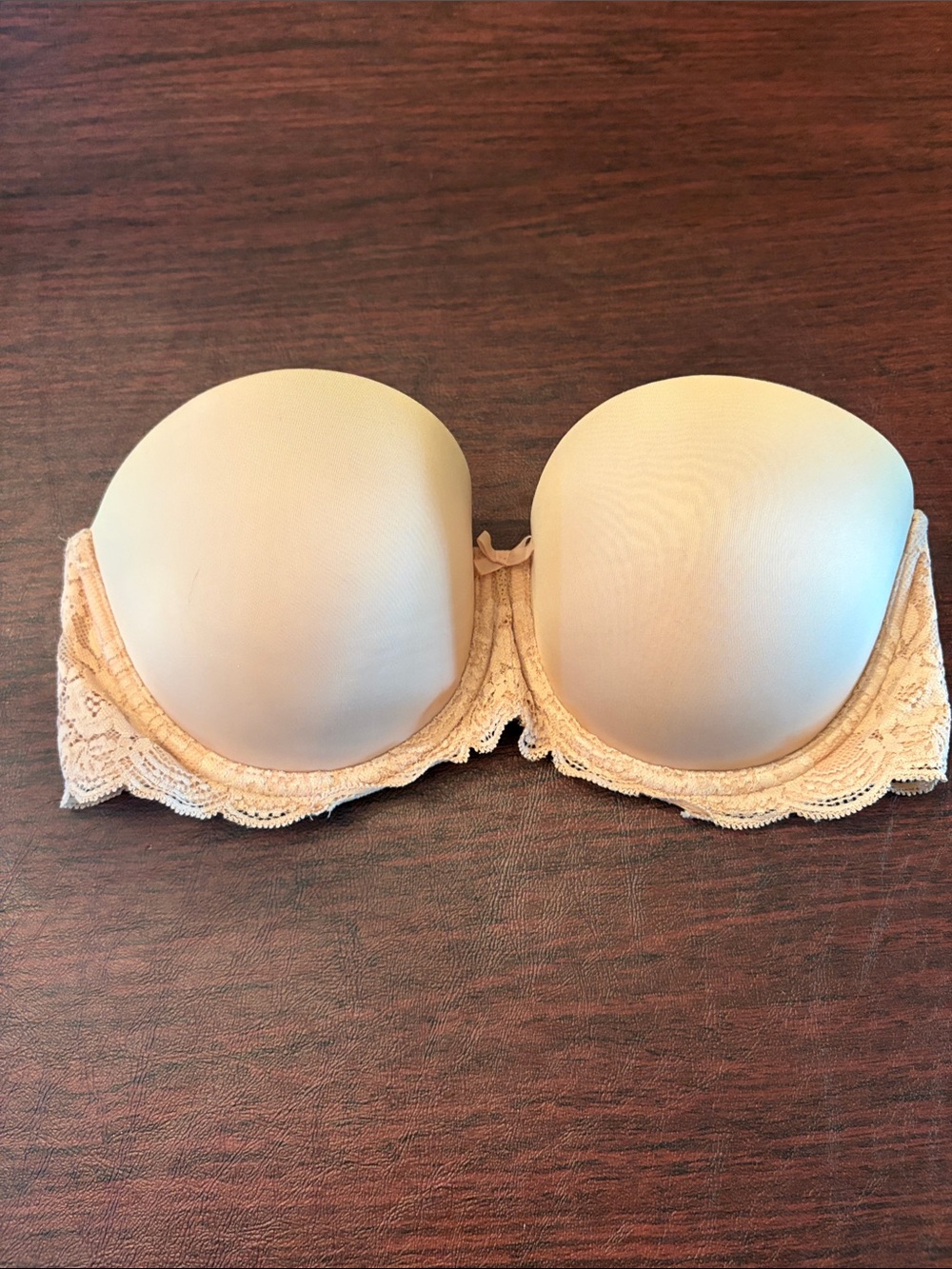 Victoria’s Secret dream, angels Strapless Lace-Trim Bandeau Bra in Nude